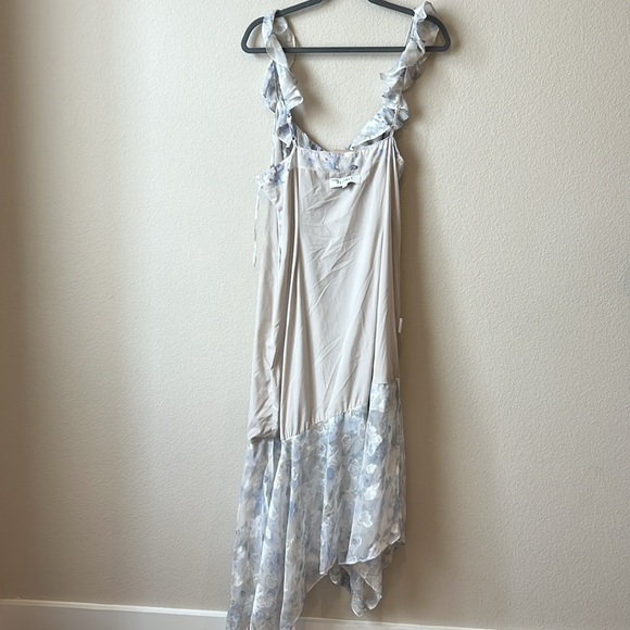 Elliatt Carolina Sundress - Picture 9 of 16